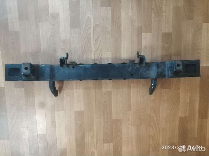 Усилитель переднего бампера Ssang Yong Rexton