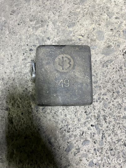 Замок навесной чугунный