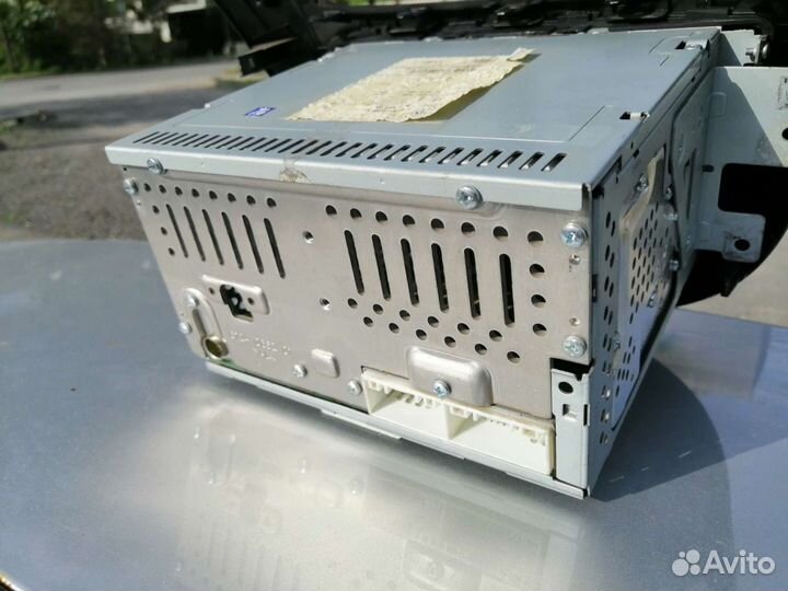 Штатная магнитола на hyundai solaris 2012