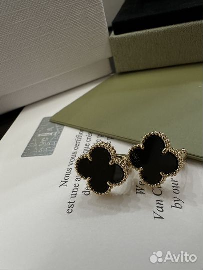 Серьги van cleef золотые с ониксом