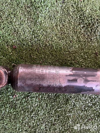 Амортизатор задний Renault Megane II рестайлинг (2006—2009)