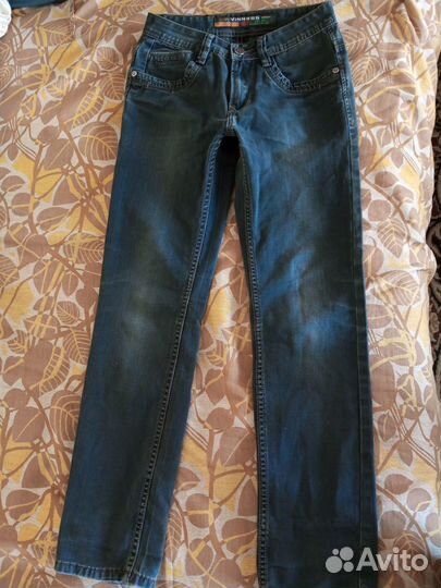 Джинсы женские