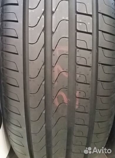 Pirelli Cinturato P7 245/45 R18 100Y