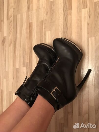 Ботильоны Alexander McQueen