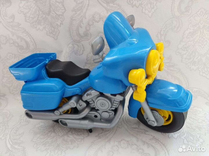 Мотоцикл Харлей и Кросс Полесье модели