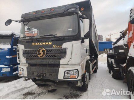 Водитель самосвала