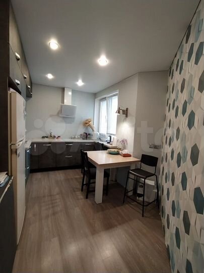 3-к. квартира, 80 м², 5/18 эт.