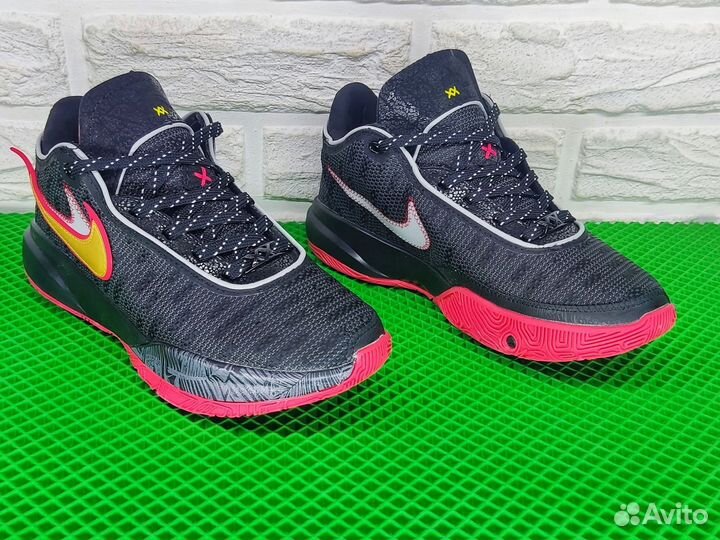 Баскетбольные кроссовки nike lebron 20