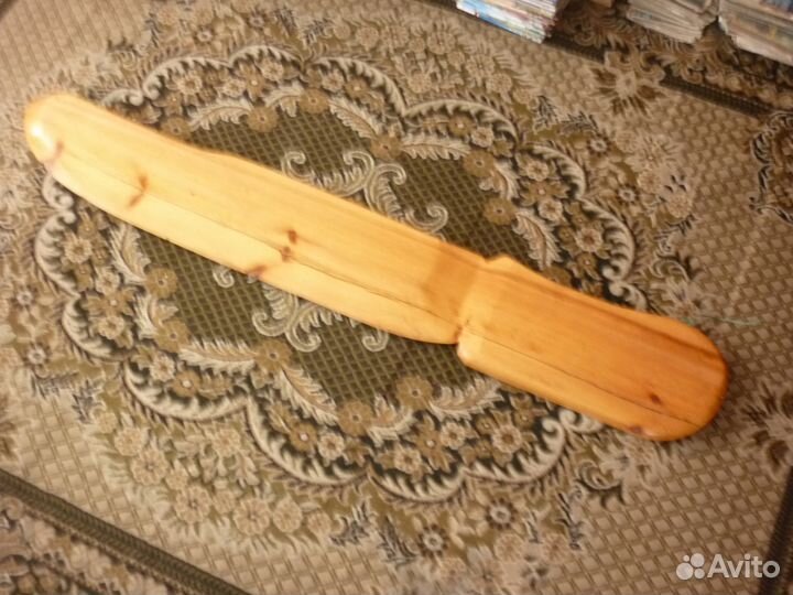 Огромный деревянный нож,под цветы