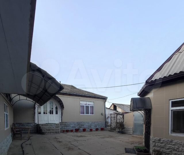 Дом 180 м² на участке 8 сот.