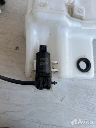 Lexus RX4 Бачок омывателя фар