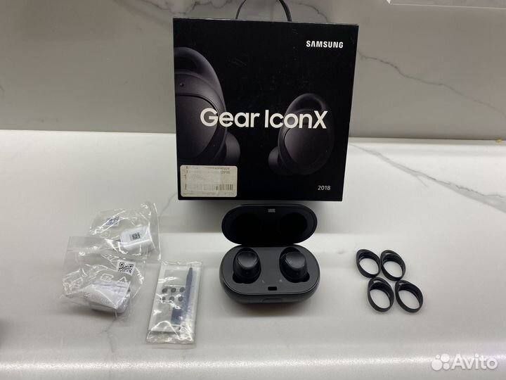 Sumsung Gear IconX (2018)