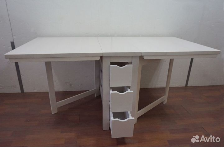 Стол-книжка из массива дерева