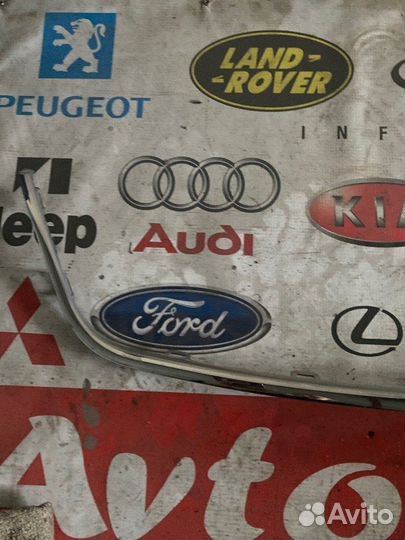 Решетка радиатора Skoda Fabia 2010