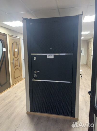 Двери межкомнатные новые