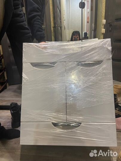 Тумбочка с раковиной для ванной бу