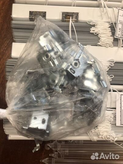 Горизонтальные Аллюминиевые жалюзи белые