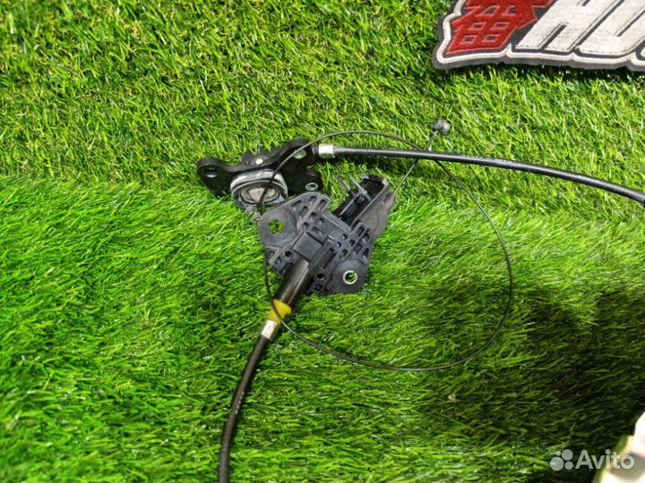 Доводчик двери задний левый Honda Freed GB4