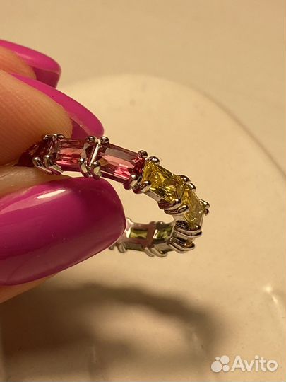 Кольцо серебряное с цветными камушками