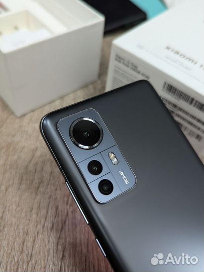 Xiaomi 12, 8/256 ГБ