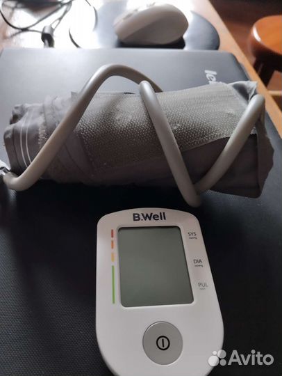 Тонометр полуавтоматический