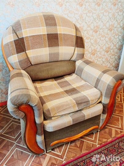 Диван и 2 кресла
