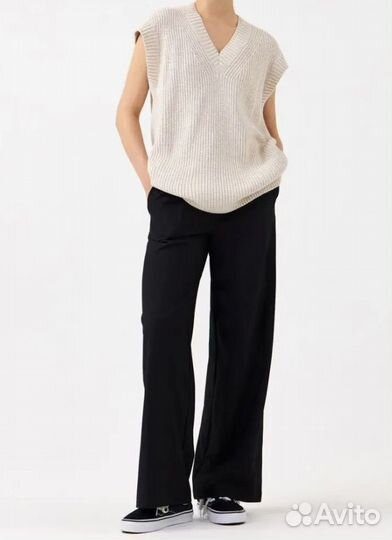 Жилет вязаный