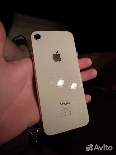 Телефон iPhone 8 64 gb
