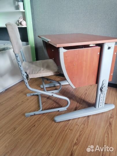 Комплект парта стул