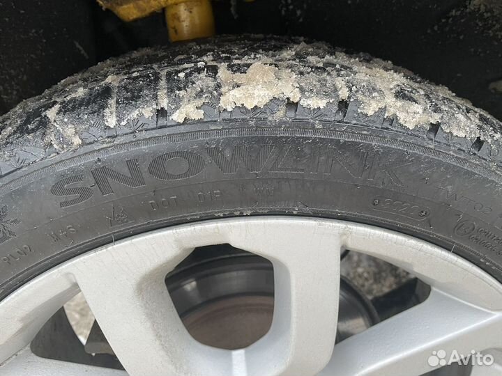 Triangle Snowlink TWT02 245/45 R20