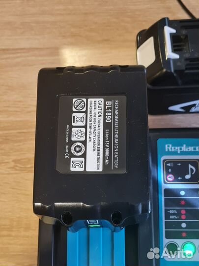 Makita аккумулятор (и/или зарядная станция)