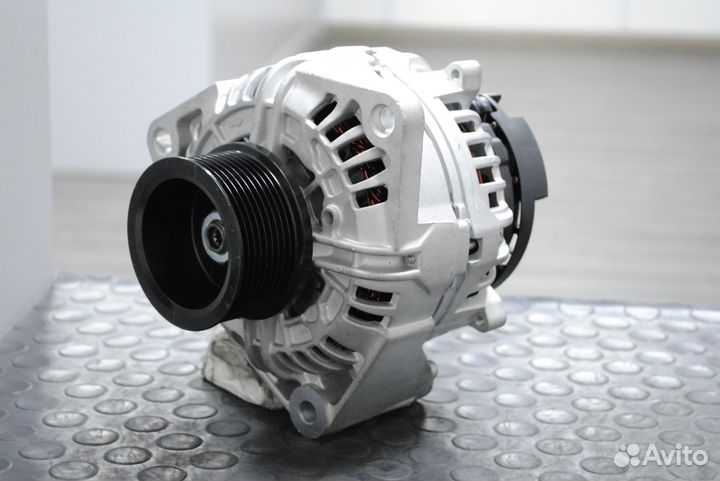 Генератор Mercedes Actros, Axor новый Bosch