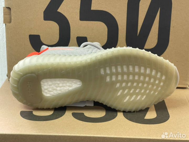 Adidas Yeezy Boost 350 V2 “Tail Light”