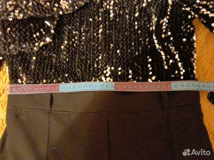 Красивый комбинезон женский