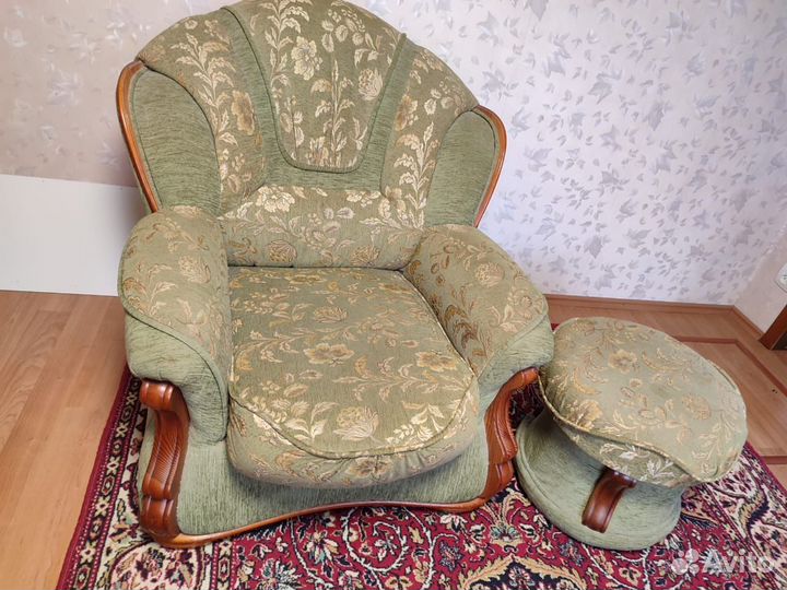 Комплект мягкой мебели