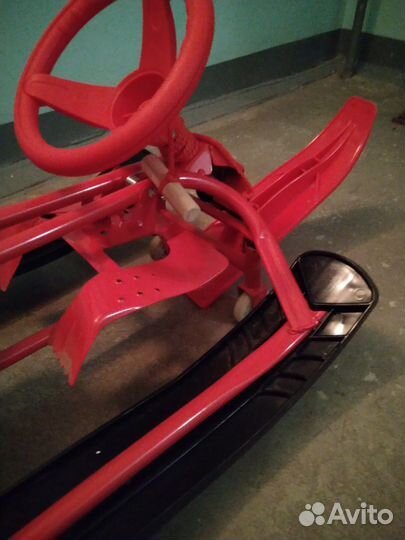 Снегокат ZooCosmiс SnowComet с колесиками красный