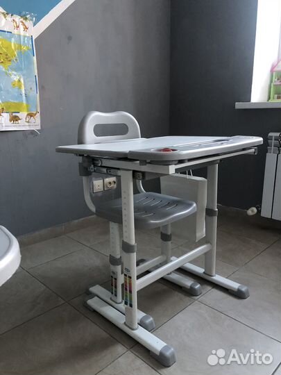 Растущая парта и стул бу