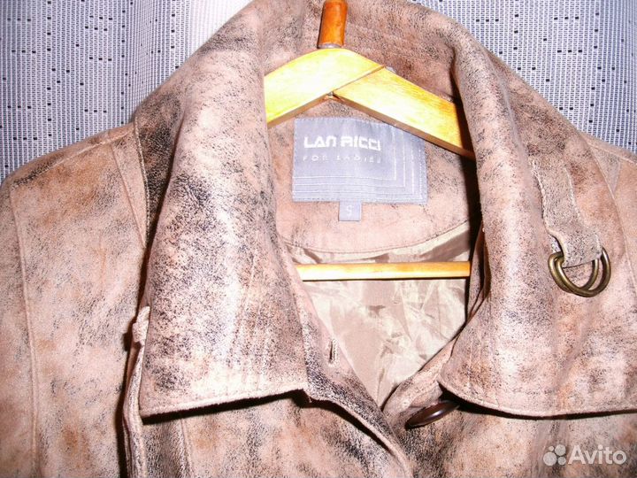 Кожаная куртка с выделкой