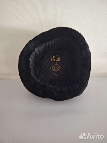 Мужская шапка