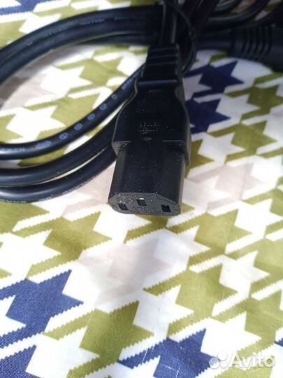 Кабель для компьютера