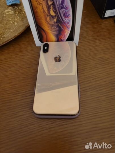 iPhone Xs, 64 ГБ