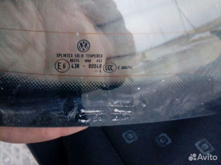 Заднее стекло гольф 5+