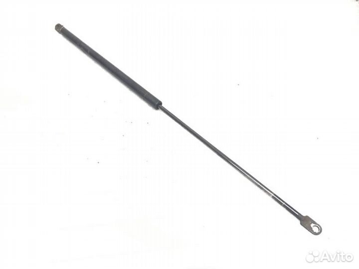 Упор капота Audi 100 C3 2.3 1984