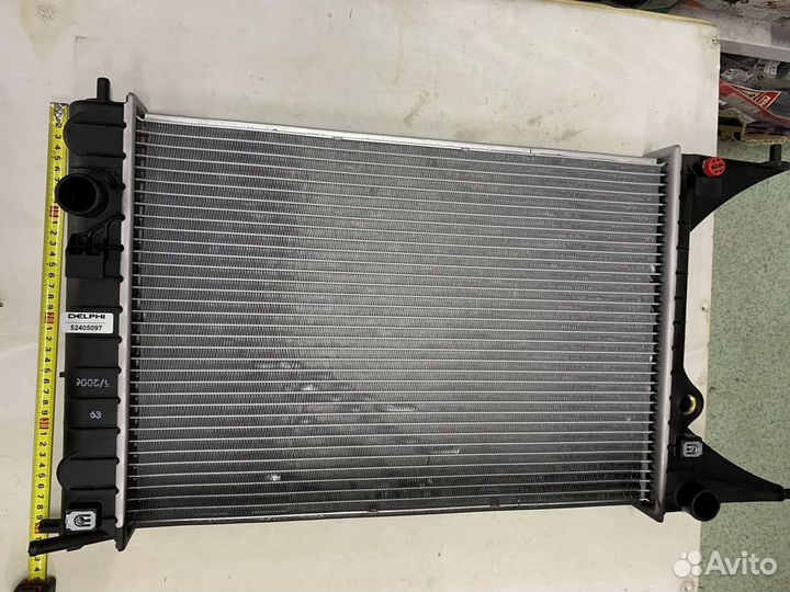Радиатор Delphi 52405097 Opel Omega B