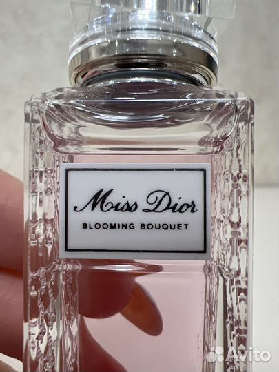 Miss Dior Blooming Bouquet roller pearl