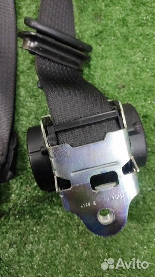 Ремень безопасности задний Opel Corsa D 2011