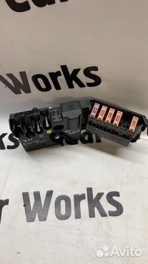 Блок SAM в ногах пассажира Mercedes Benz W211