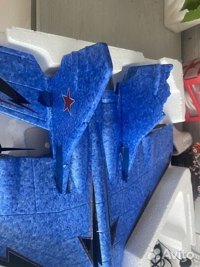 Радиоуправляемый самолет