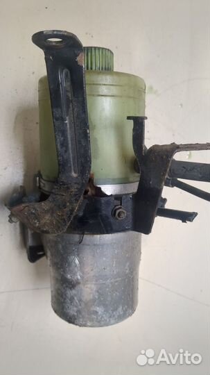 Насос усилителя руля Seat Ibiza 3