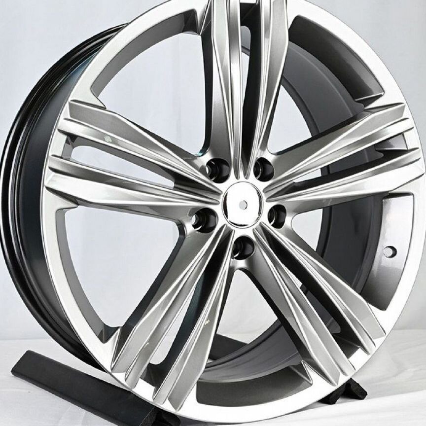Литые диски Powcan 8×R18 5×112